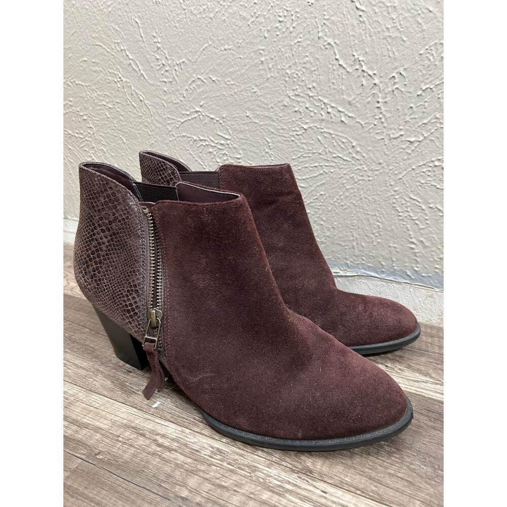 Vionic Anne Suede Ankle Boots Size 10 Brown Preppy Heeled Booties